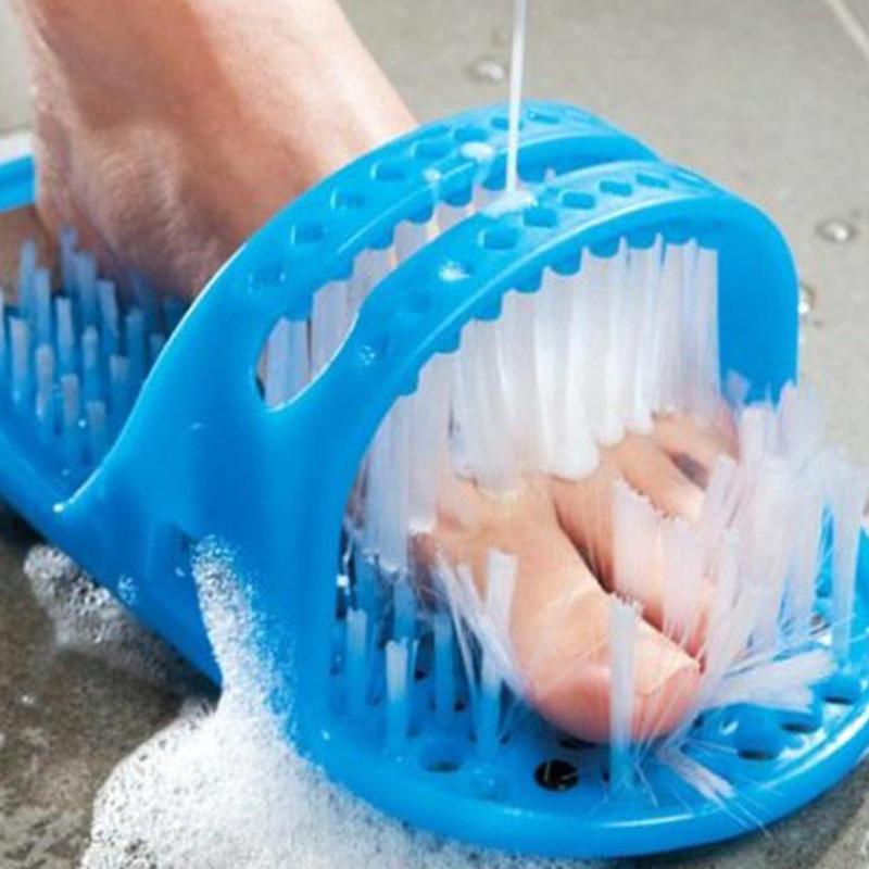 מברשת עיסוי לכפות הרגליים במקלחת